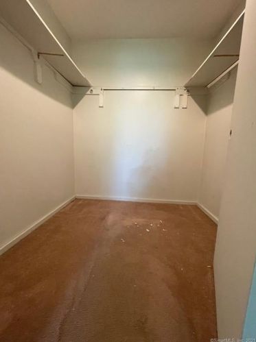 655 Talcottville Rd, Vernon CT 06066-2354 exterior