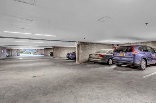 777 Macquesten Pkwy, Mount Vernon NY  10552-1625 exterior