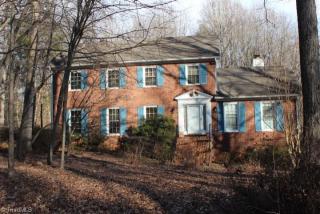 4804 Sweetbriar Rd, Greensboro, NC 27455-1332