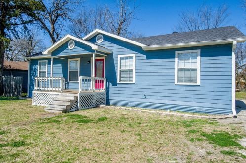 1007 Wyatt St, Waxahachie, TX 75165-3558