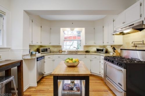 249 Kingsland Ter, South Orange NJ  07079-1468 exterior