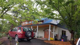 1104 Paradise Ln, Ashland, OR 97520-8504