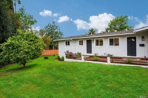 1745 Avocado Dr, Vista, CA 92083-7661