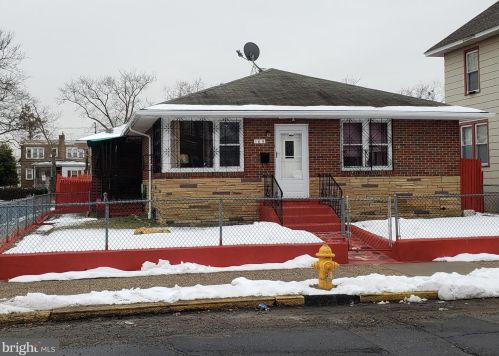 165 27th St, Camden, NJ 08105-2103