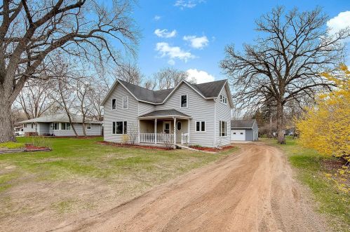 805 3rd St, Princeton MN  55371-1513 exterior