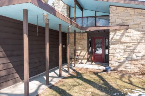 111 Meadowbrook Blvd, Fond Du Lac, WI 54935-3730