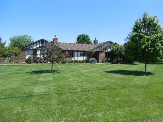 9290 Dick Rd, New Haven, OH 45030-8410