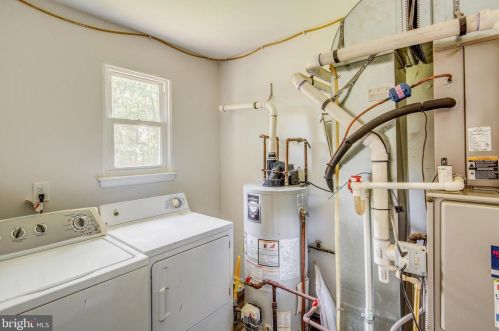 130 Country Ln, Erial NJ  08081-9383 exterior