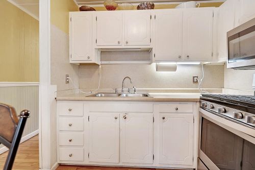 1201 Shadow Dr, Mount Pleasant SC  29464-3700 exterior