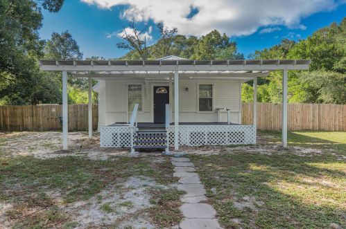 375 Norwood Rd, Defuniak Springs, FL 32433-5387