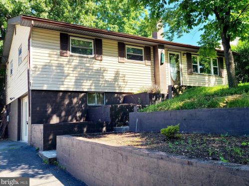 228 Dixie Lee Dr, Ridgeley, WV 26753