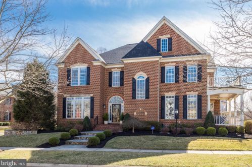 19376 Ml Dm Pl, Leesburg VA 20176-1637 exterior