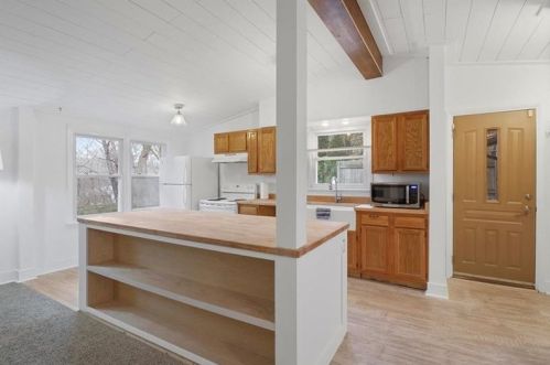 844 Penn Ave, New Brighton, PA 15066-1345