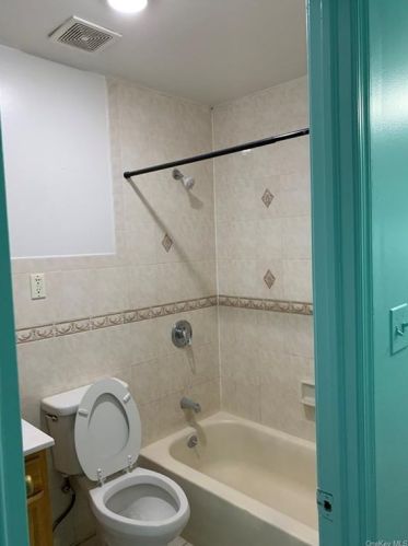 730 218th St, Bronx NY  10467-5881 exterior