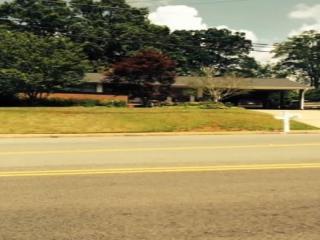 218 Hunts Bridge Rd, Greenville SC  29617-1626 exterior