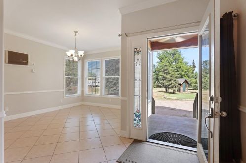 5057 Harney Ln, Lodi CA  95240-6922 exterior