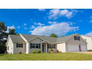 435 Country Knoll Dr, Endicott, NY 13760-1044
