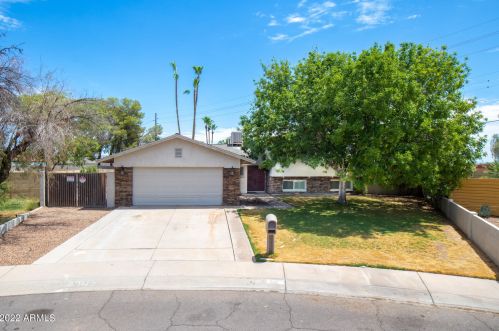 8740 Mitchell Dr, Scottsdale, AZ 85251-5061