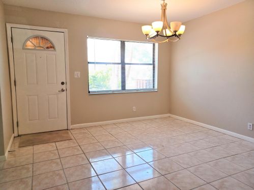 5245 Jog Ln, Delray Beach, FL 33484-6652