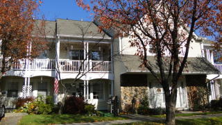 6 Burnham Ct, Fishkill, NY 12524-1526