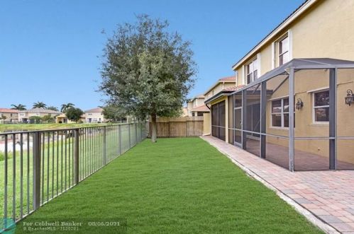 7936 Parsons Pine Dr, Boynton Beach, FL 33437-7528