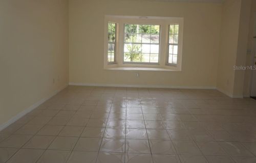 9693 58th St, Pinellas Park, FL 33782-3240