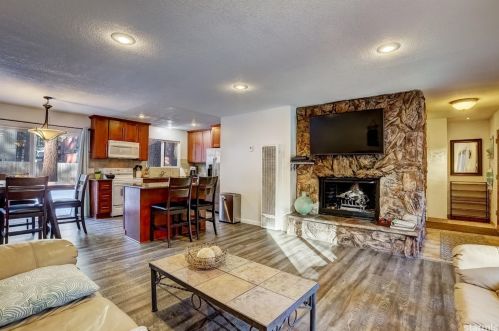 851 Los Angeles Ave, South Lake Tahoe CA  96150-2619 exterior