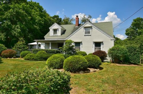 61 Falls Rd, Moodus, CT 06469-1211