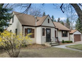 1963 Eustis St, Saint Paul, MN 55113-5108