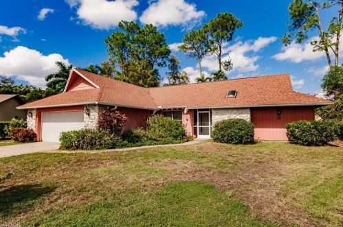 3090 Round Table Ct, Naples, FL 34112-3641