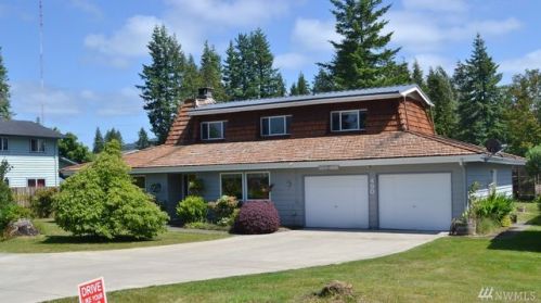 490 Klahndike Blvd, Forks WA  98331-9102 exterior