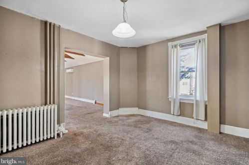 314 Derstine Ave, Lansdale PA 19446-3536 exterior