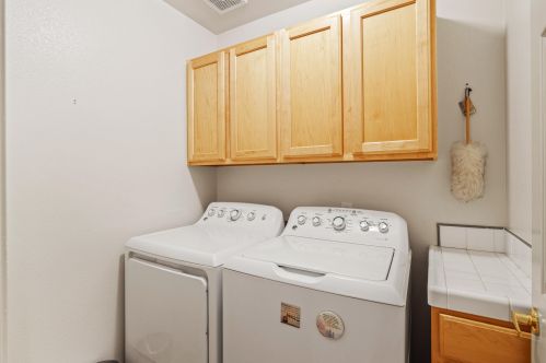 54560 Avenida Madero, La Quinta CA  92253-3725 exterior