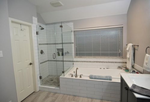 2012 Shumard Ln, Lewisville TX  75028-7621 exterior