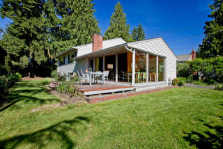 9515 49th Ave, Seattle, WA 98115-2627