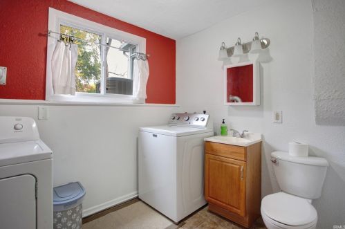 2829 Lexington Blvd, Mishawaka IN  46544-6109 exterior