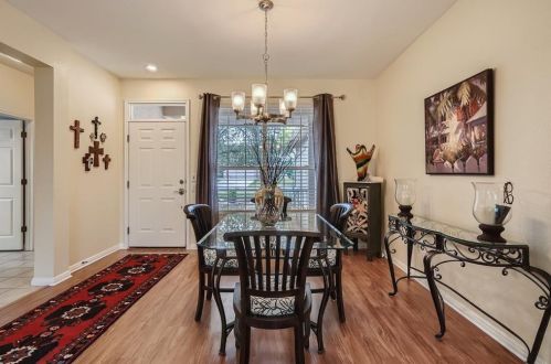 121 Belfalls Dr, Georgetown TX  78633-4940 exterior