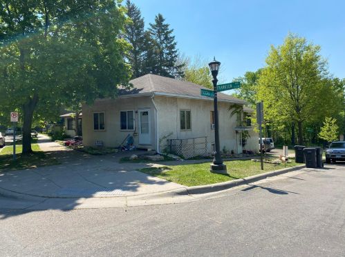 1458 Frankson Ave, Saint Paul, MN 55108-2406