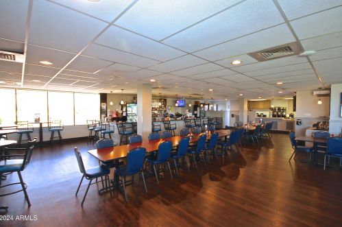 1717 Lindrick Dr, Chandler AZ 85249-5033 exterior