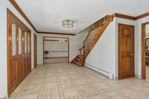 24 Milton Rd, Sparta, NJ 07871-3142