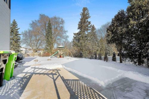 124 Columbia St, Chilton WI  53014-1418 exterior