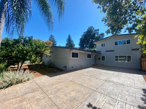 3895 Corina Way, Palo Alto CA  94303-4507 exterior
