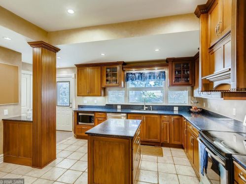 1006 3 St, Stillwater MN 55082-6220 exterior