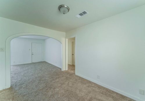 1120 Ramsey Ave, Fort Worth TX 76104-6528 exterior