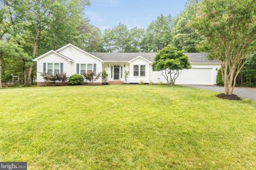 10902 Woodland Dr, Fredericksburg, VA 22407-7769