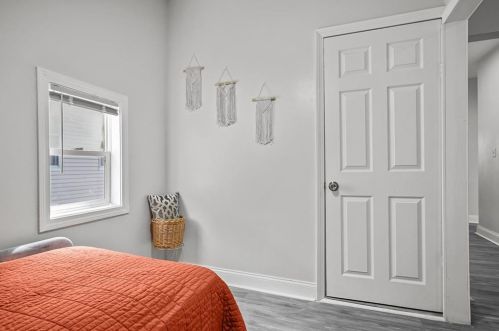 181 Mount Pleasant Ave, Providence RI  02908-3917 exterior