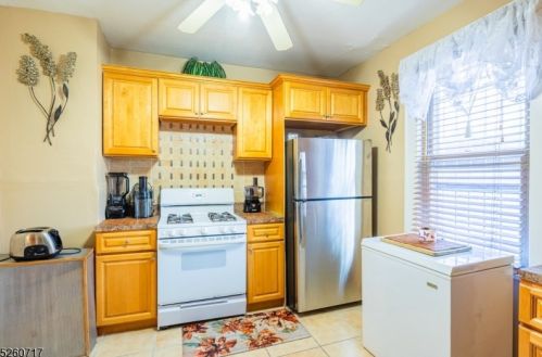 619 Sanford Ave, Newark, NJ 07106-3024