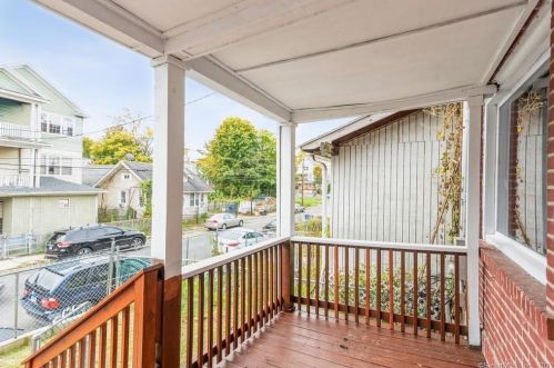 33 Ives St, Waterbury, CT 06704-3728