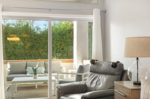 2876 Andover Ave, Carlsbad CA  92010-7004 exterior