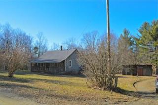 513 Quesenberry Rd, Willis, VA 24380-4072